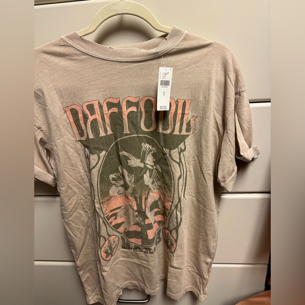 NWT - Girl Dangerous Birth Month Flower Tee - March - size S